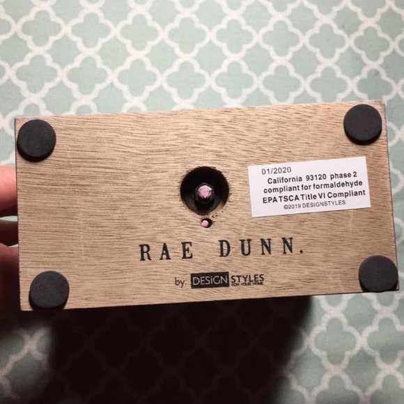 Rae Dunn Pet Mom Heart Sign - Picture 2 of 3